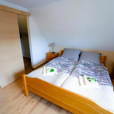 Czarny Bocian W Podgorzynie Casa vacanze Podgórzyn