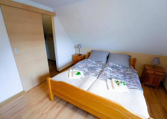 Czarny Bocian W Podgorzynie 펜션 포드고르진